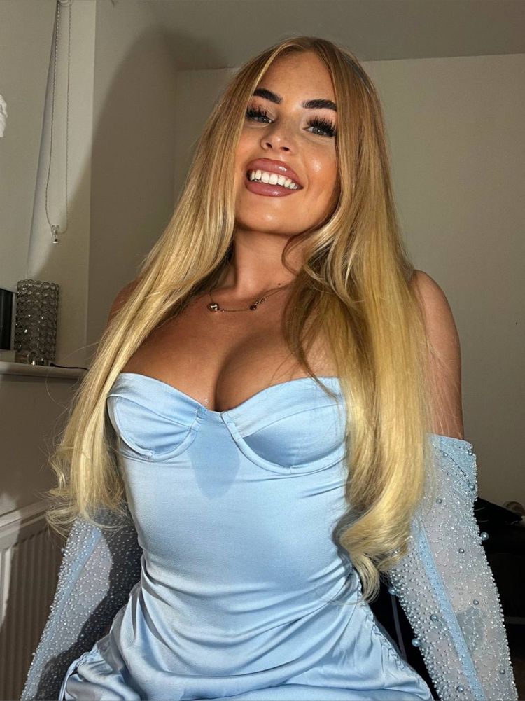 Best Irresistible OnlyFans Accounts latinmonifeet