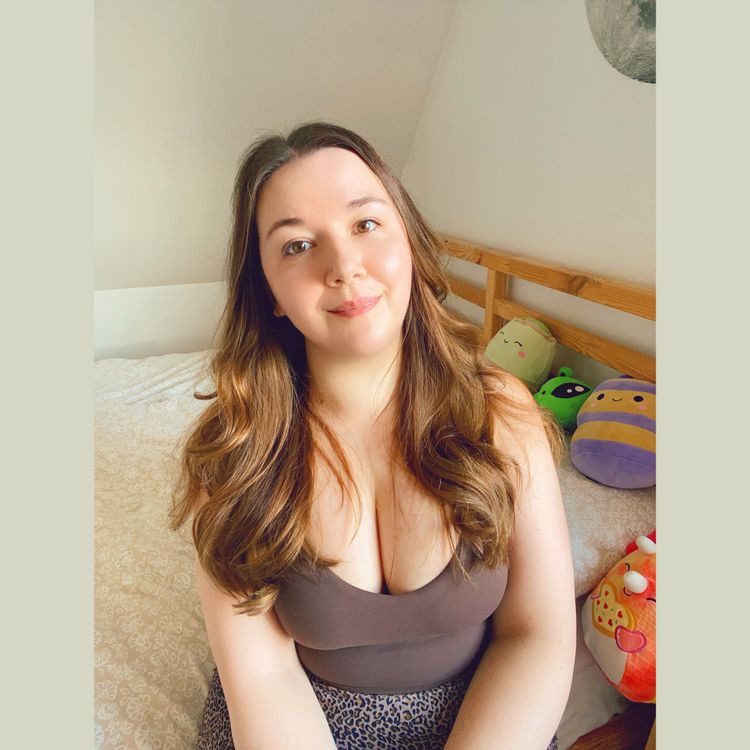 Best Hairy OnlyFans Accounts leah-may