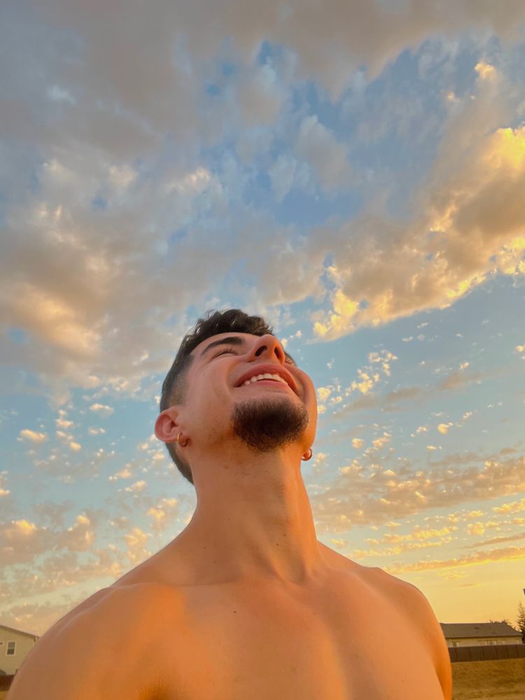 Best Beautiful OnlyFans Accounts lenchitoo