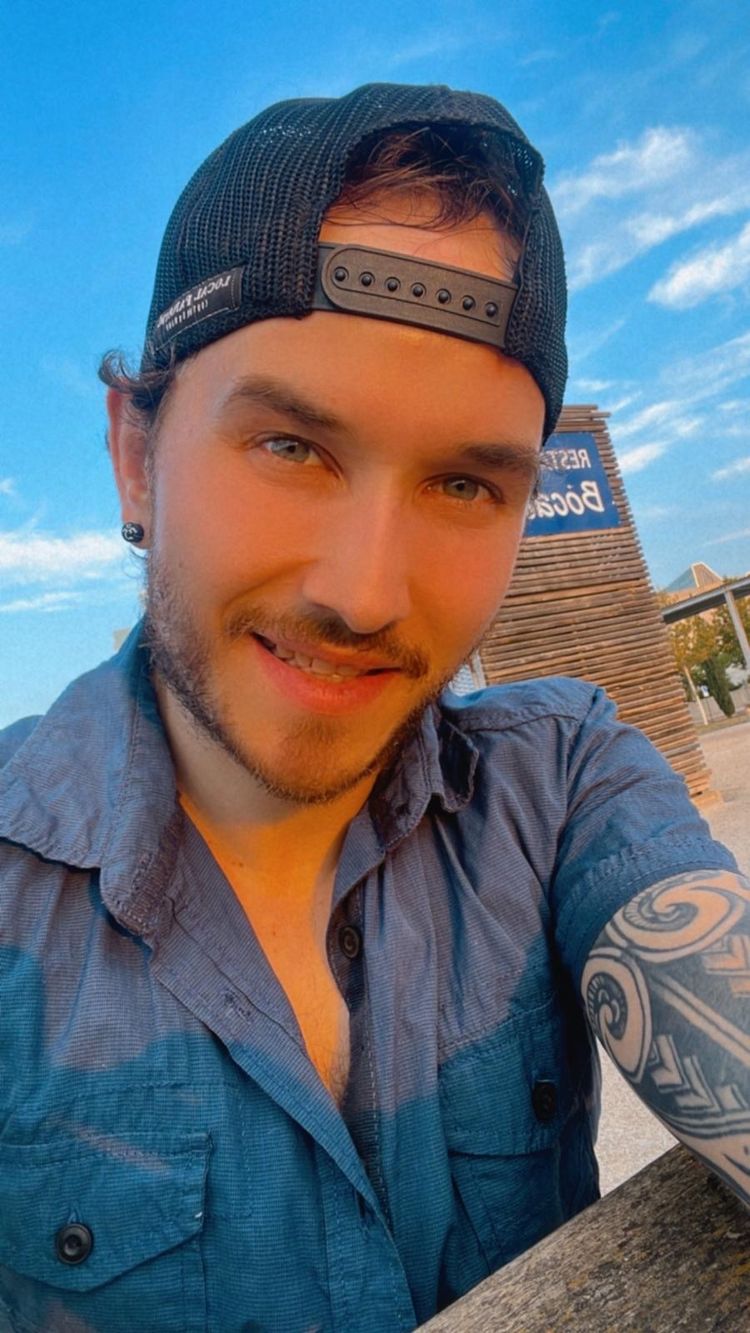 Best Taurus OnlyFans Accounts leviatan89