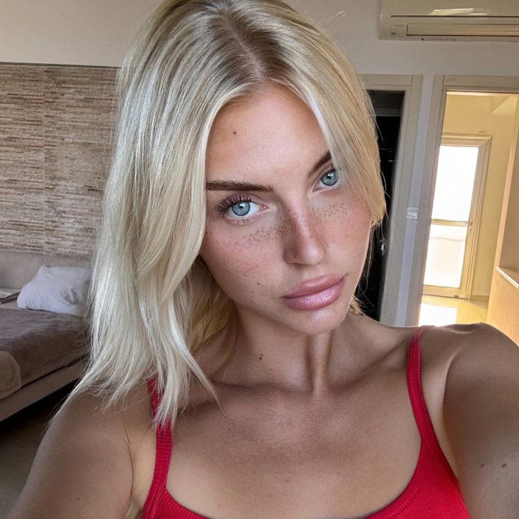 Best Teen OnlyFans Accounts lia.engel