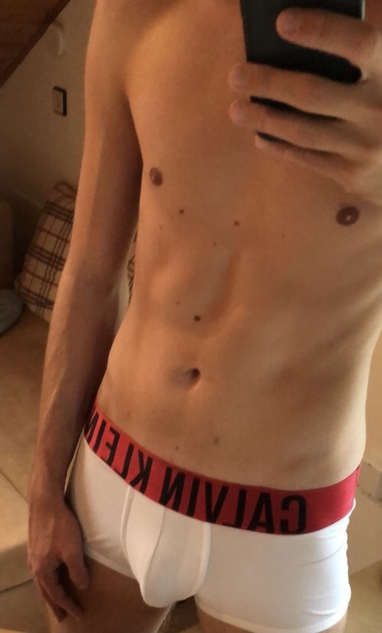 Best Bareback OnlyFans Accounts lian_scale