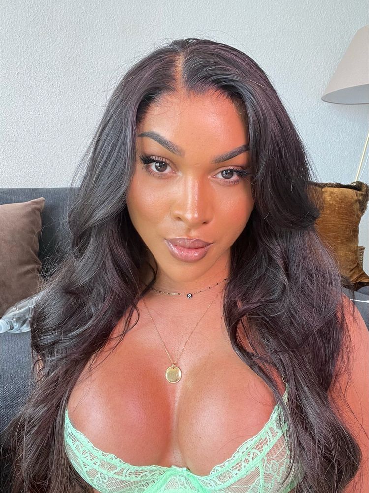 Best Bae OnlyFans Accounts lirabae