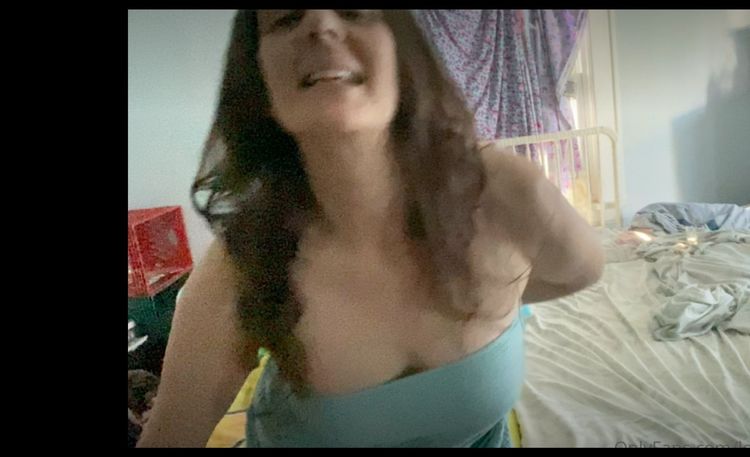 Best Natural Hair OnlyFans Accounts lovely8peach