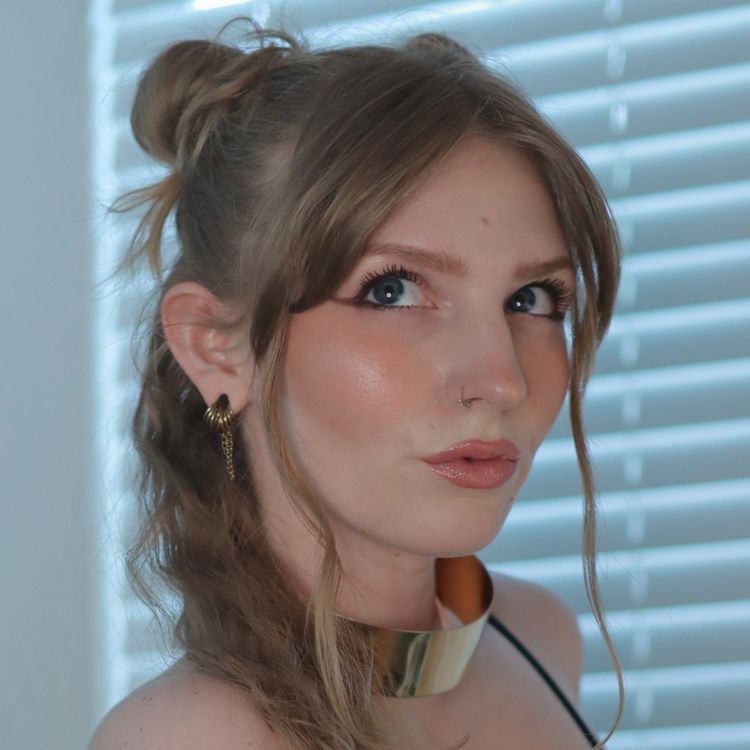 Best Oral OnlyFans Accounts lovelylucy-