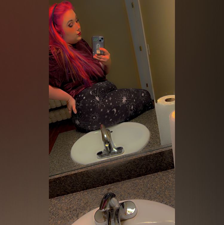 Best Aquarius OnlyFans Accounts lucibluee