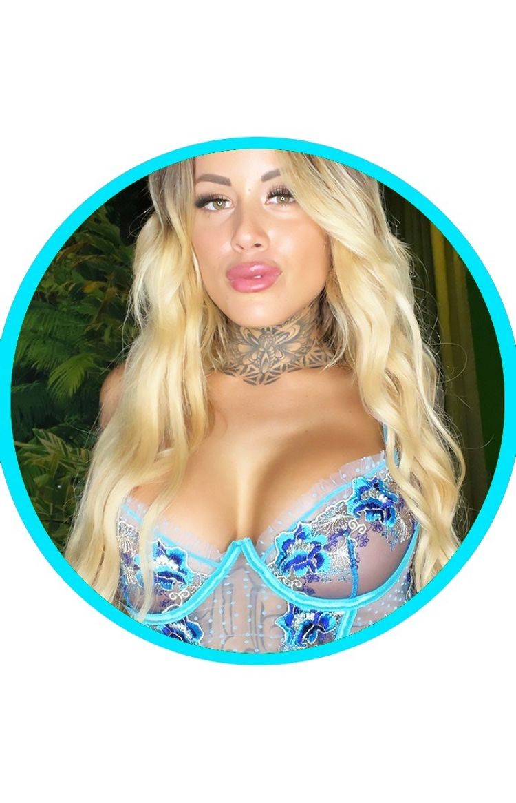 Best OnlyFans Accounts Italy lucypsycho