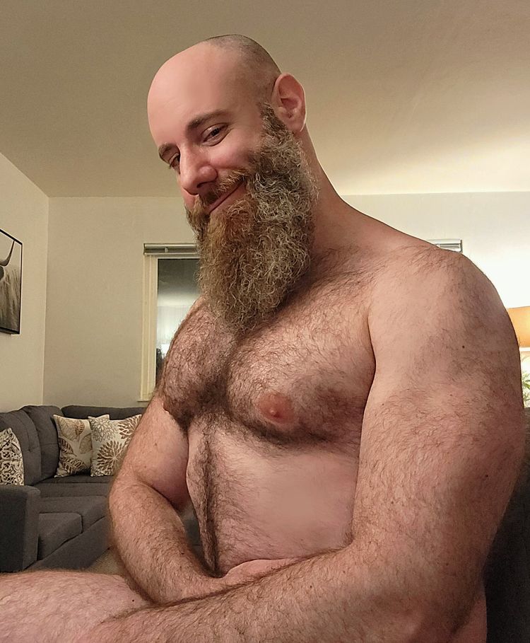 Best Bear OnlyFans Accounts m-g-e