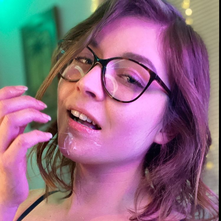 Best Spit Roast OnlyFans Accounts maddie.moore