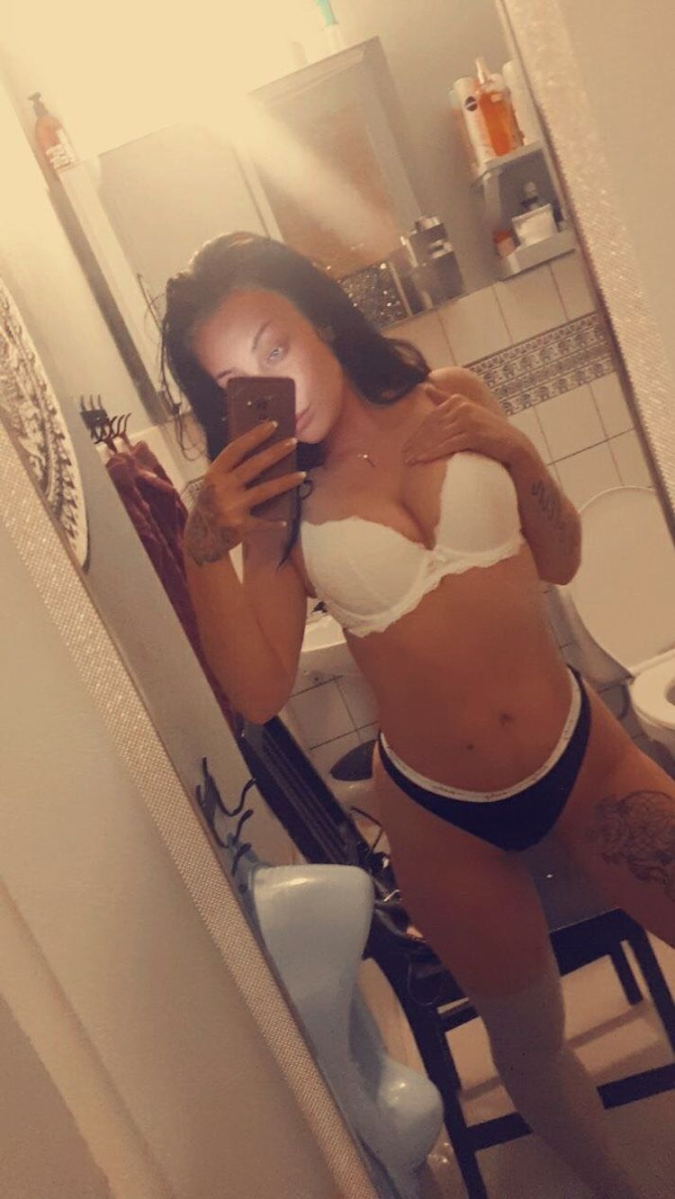Best Finest OnlyFans Accounts mariamajaolsson