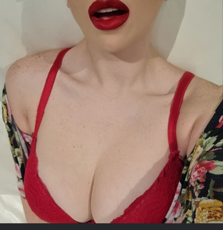 Best Flashing OnlyFans Accounts marinaminxxx