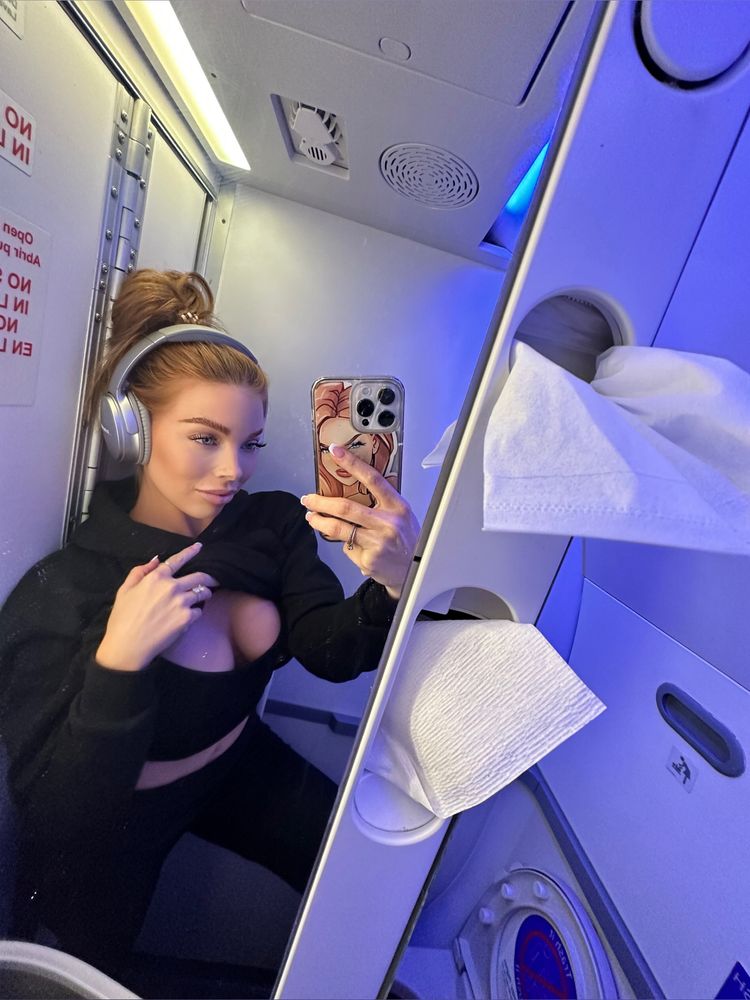 Best Uncut OnlyFans Accounts melrose_michaels
