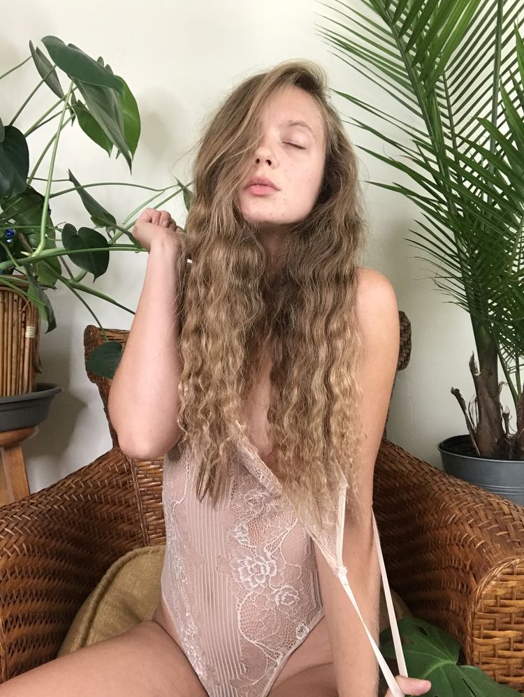 Best Naked Yoga OnlyFans Accounts missharperlane