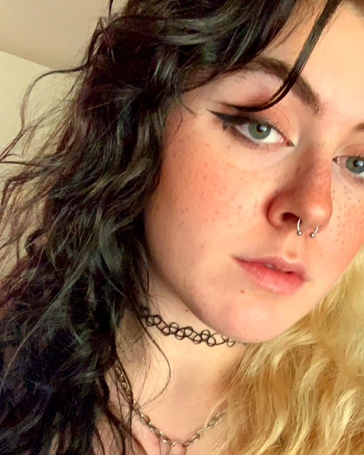 Best Nonbinary OnlyFans Accounts mistressdamiana
