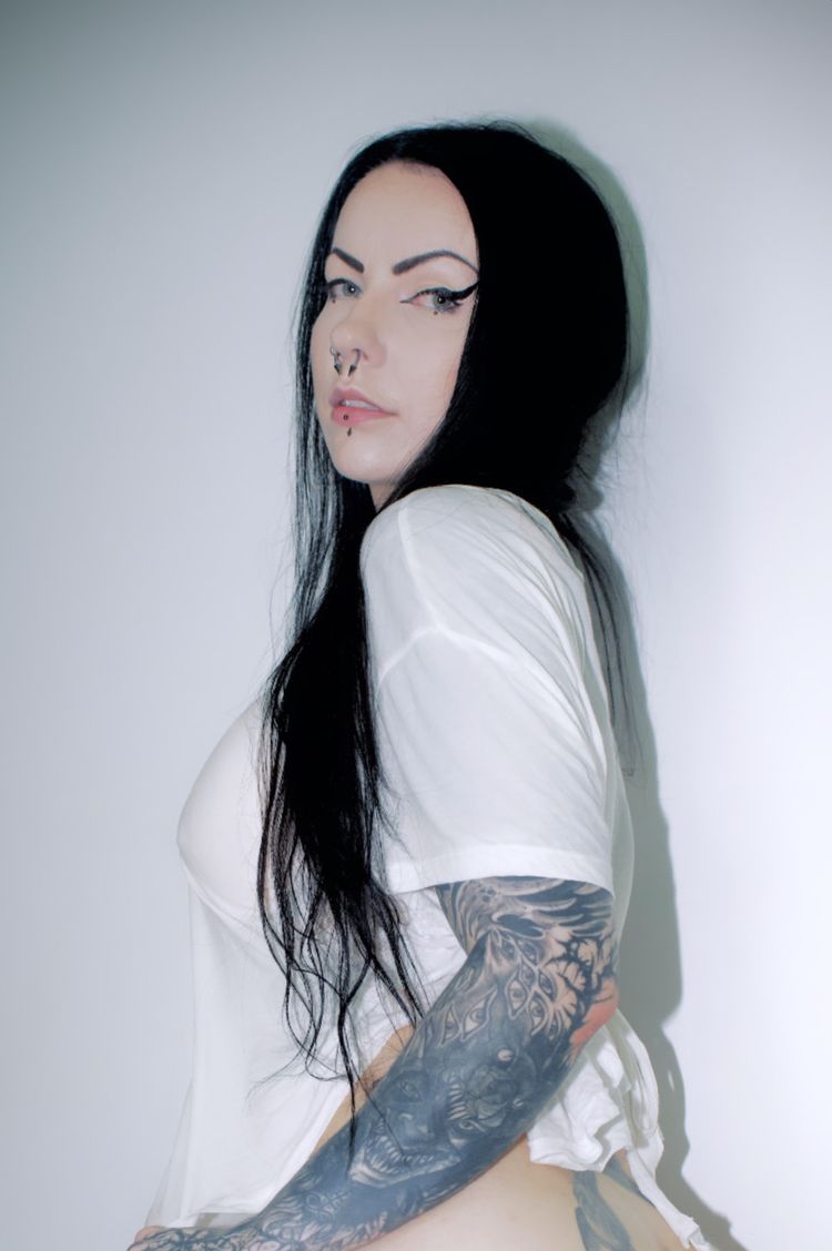 Best Gothic OnlyFans Accounts morbiddonna