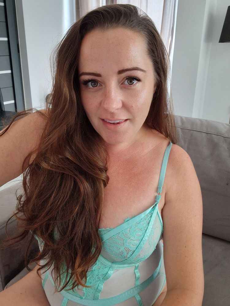Best Girl Next Door OnlyFans Accounts mrsnicolessecret