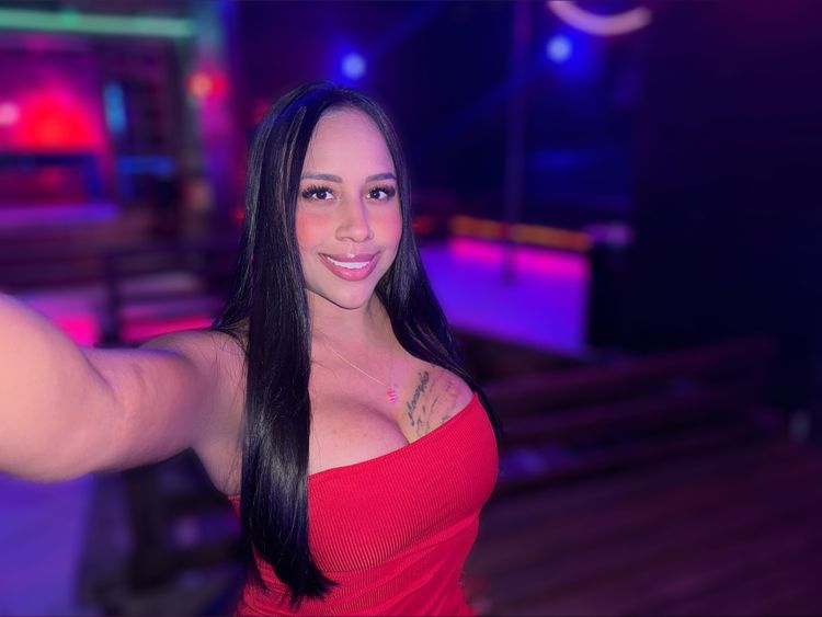 Best Black OnlyFans Accounts negrapomposa_28