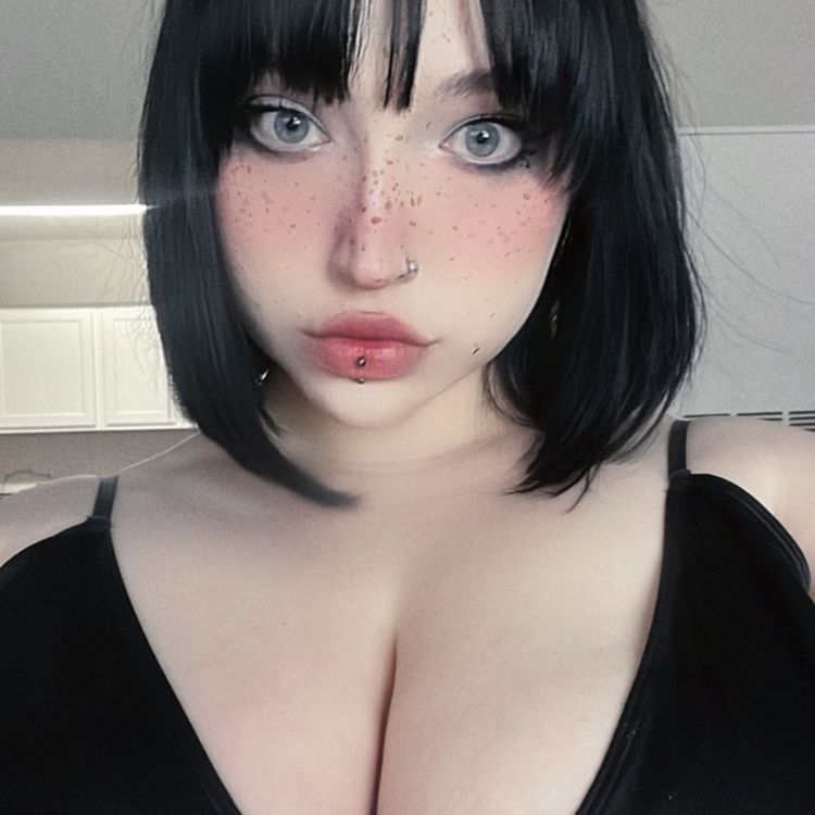 Best Niche OnlyFans Accounts nikkitagoth