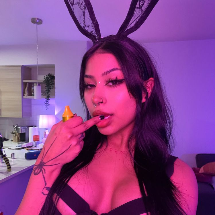 Best Selling Content OnlyFans Accounts paintjunkbunny
