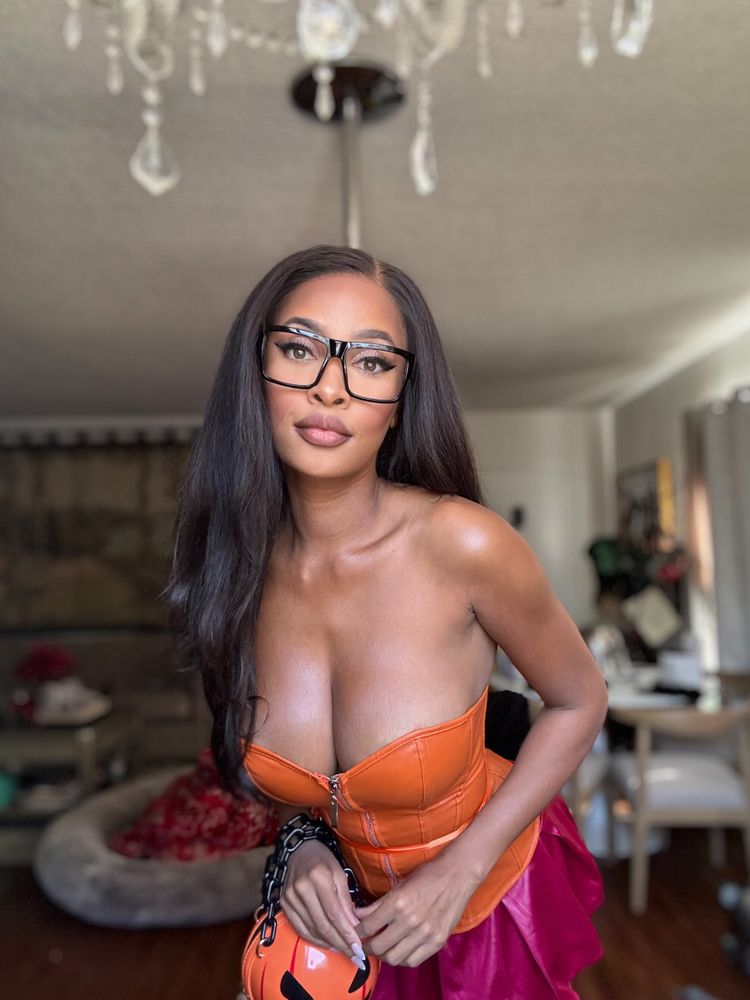 Best Orlando OnlyFans Creators phoenixskye