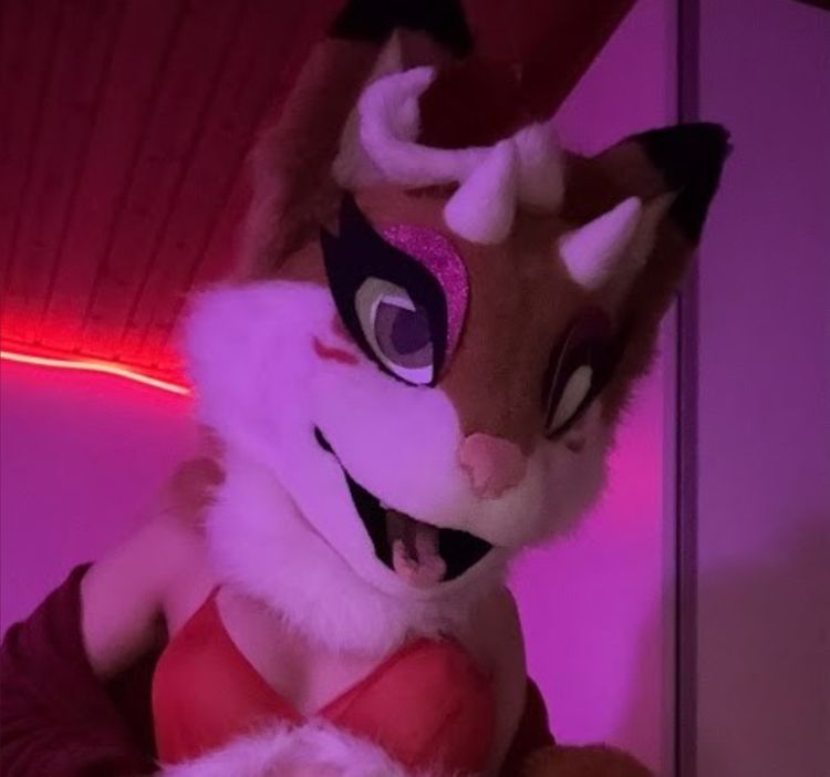 Best Furry OnlyFans Accounts pinkamercosplay