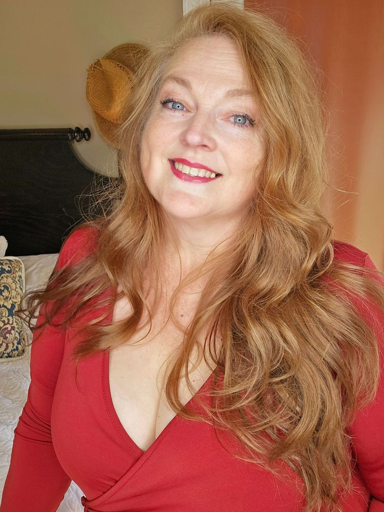 Best Bisexual OnlyFans Accounts playwithjj