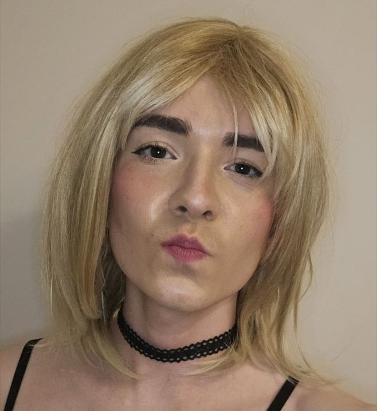 Best Crossdressing OnlyFans Accounts prettyboi2000x