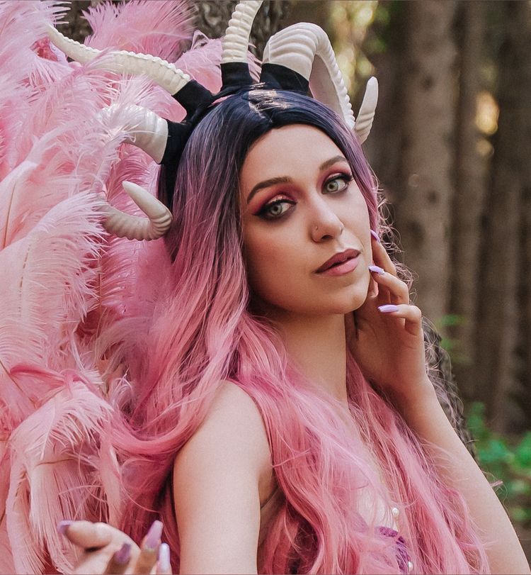 Best Fae OnlyFans Accounts roseiquartzofficial
