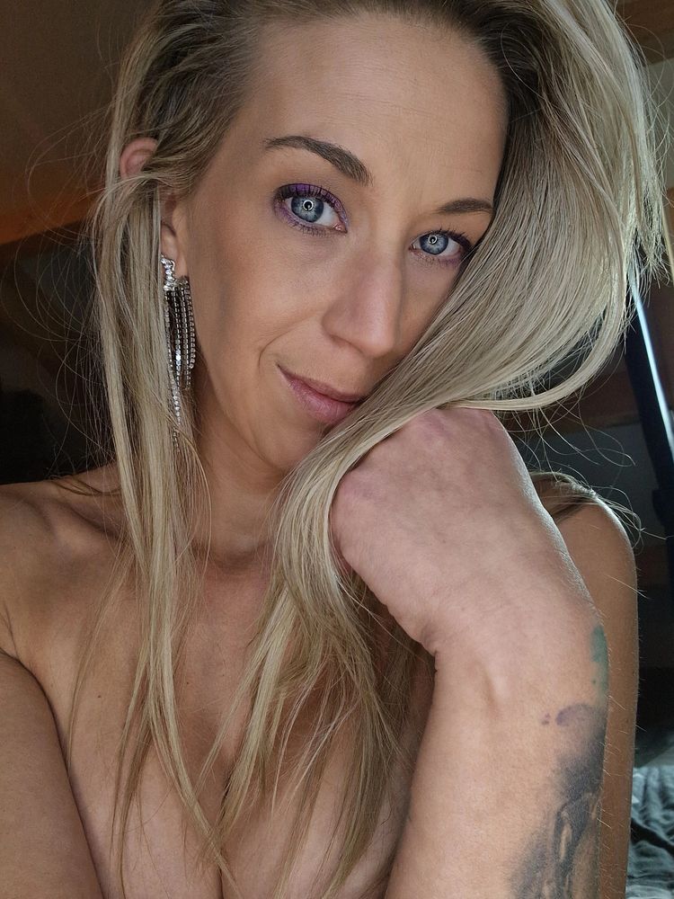 Best OnlyFans Accounts Belgium sabrinack