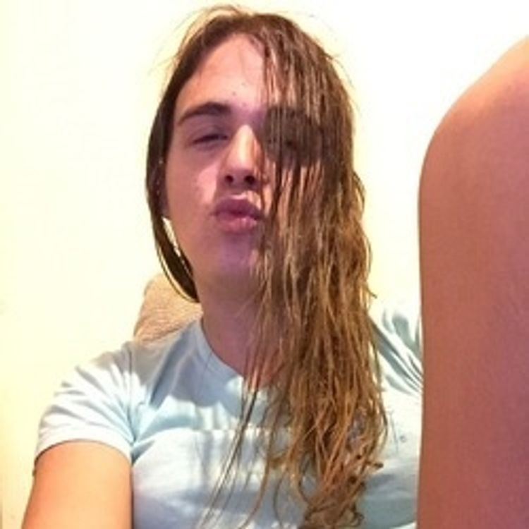 Best Golden Shower OnlyFans Accounts sadeerain