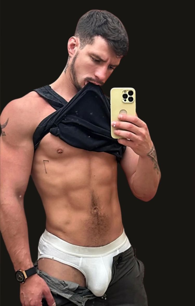 Best Hung OnlyFans Accounts salvamartinof