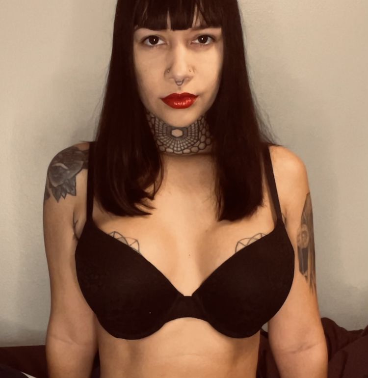 Best Gonzo OnlyFans Accounts selenasavagexxx
