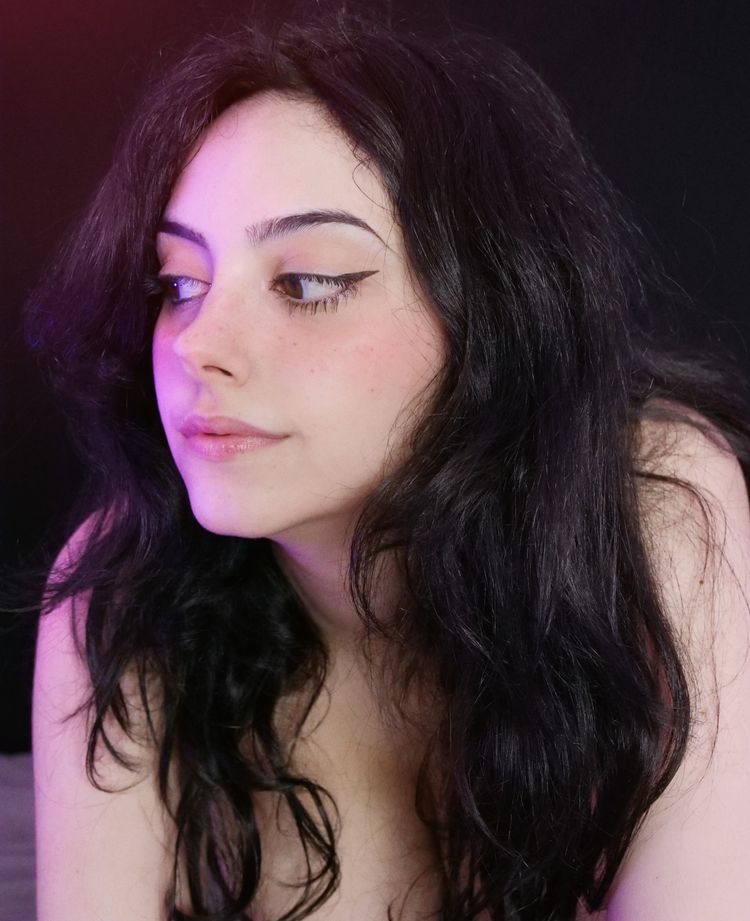 Best OnlyFans Accounts Italy shiftymine
