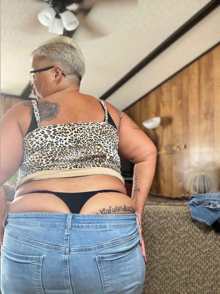 Best GILF OnlyFans Accounts sinfulandluscious