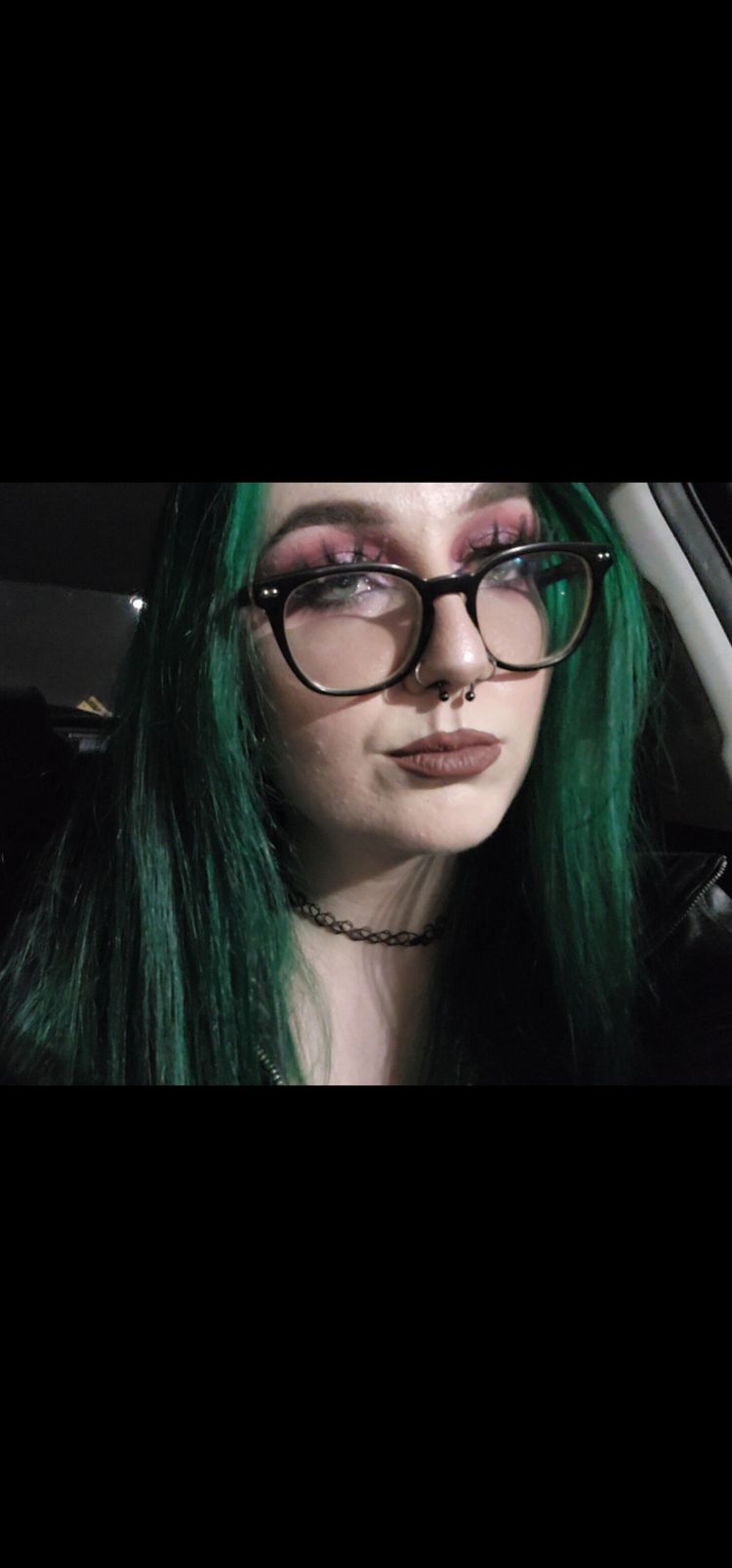 Best Green Hair OnlyFans Accounts smalltittyemo