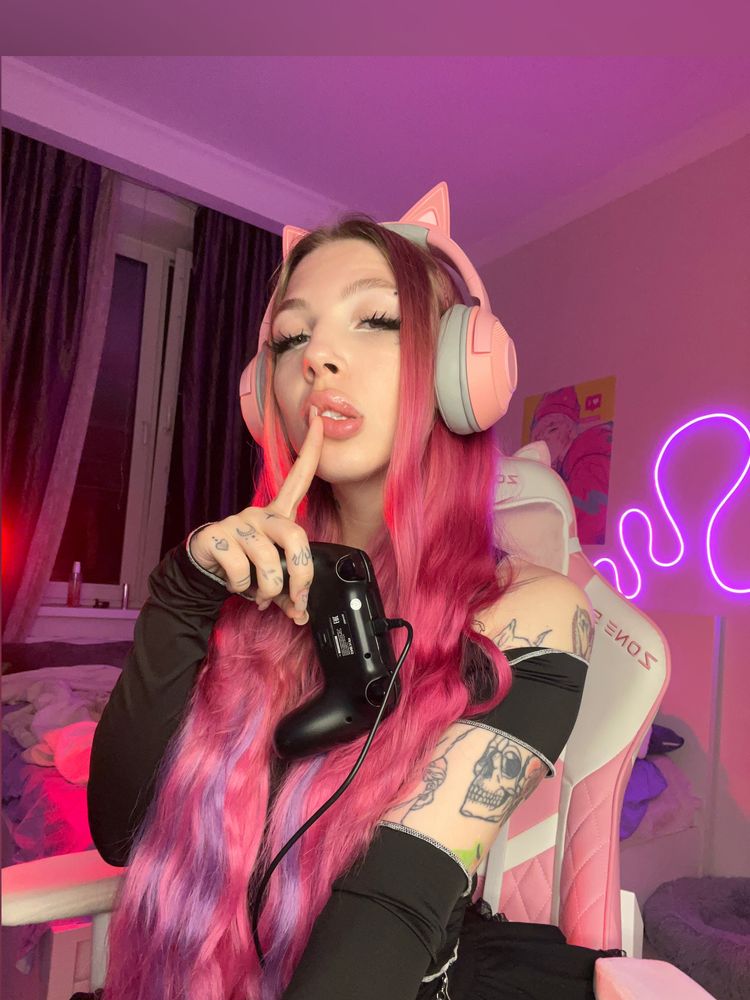 Best Gamergirl OnlyFans Accounts stacyquinst