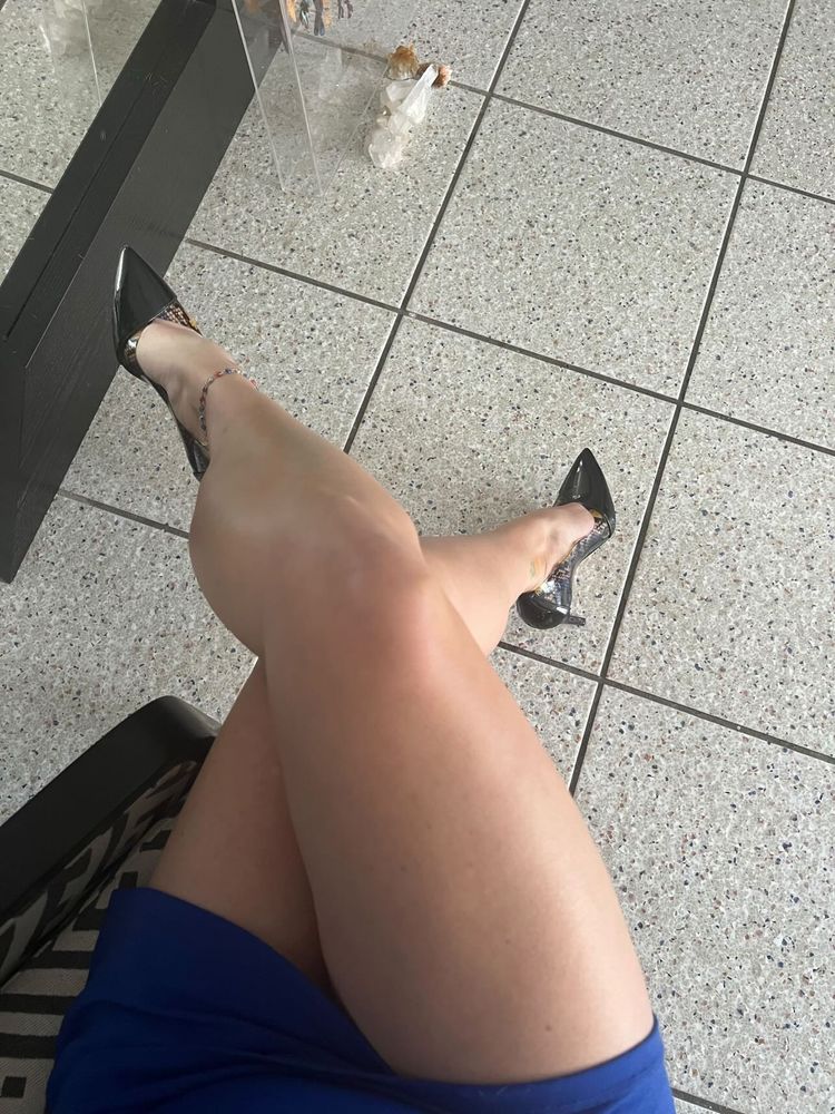 Best Pretty Toes OnlyFans Accounts sweettoesnheels