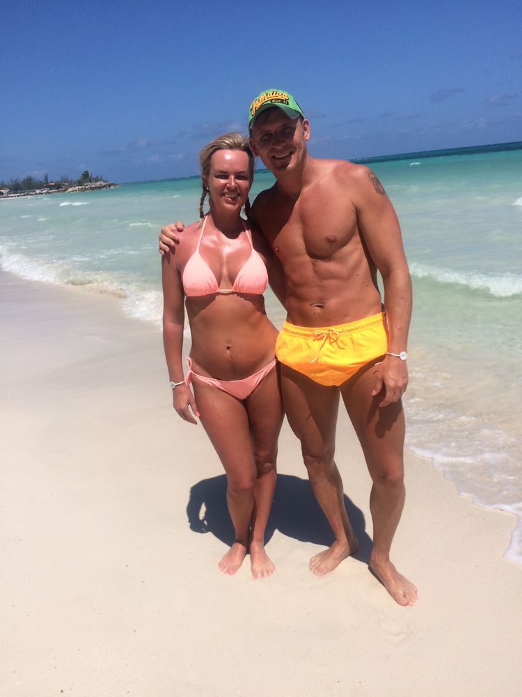 Best Kisses OnlyFans Accounts swingingcouple
