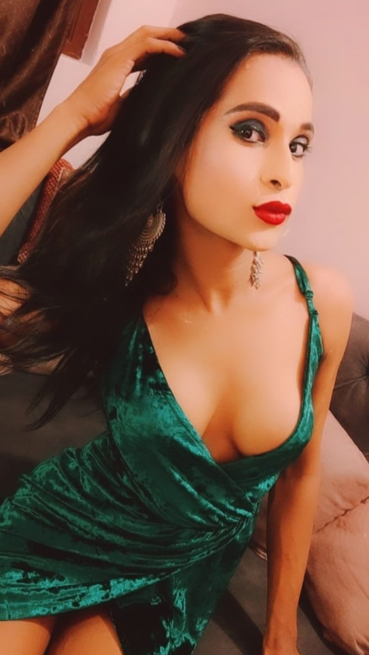 Best Shemale OnlyFans Accounts tanushemale21