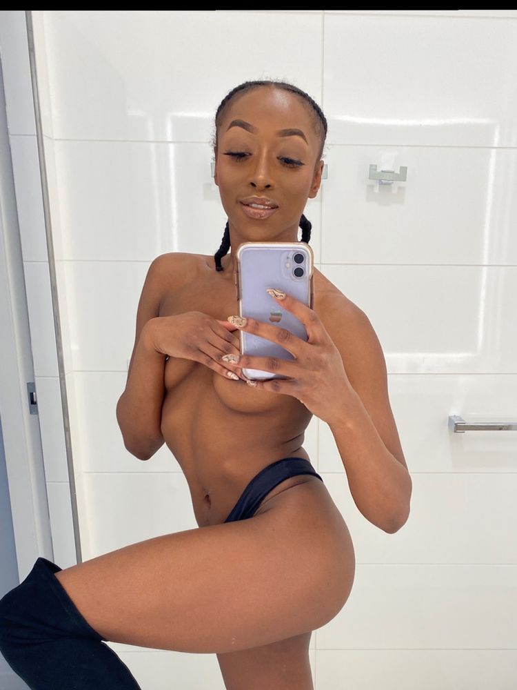Best Strapon OnlyFans Accounts tashablack