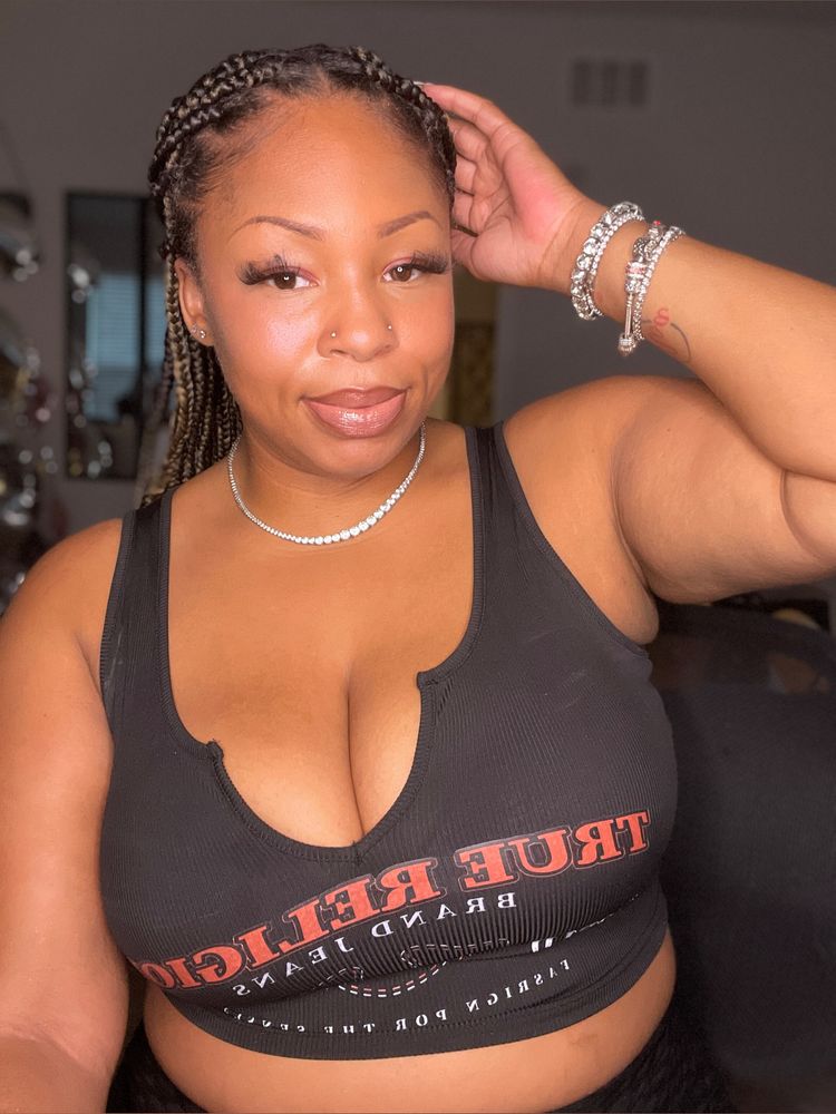 Best Selling Content OnlyFans Accounts tharealred