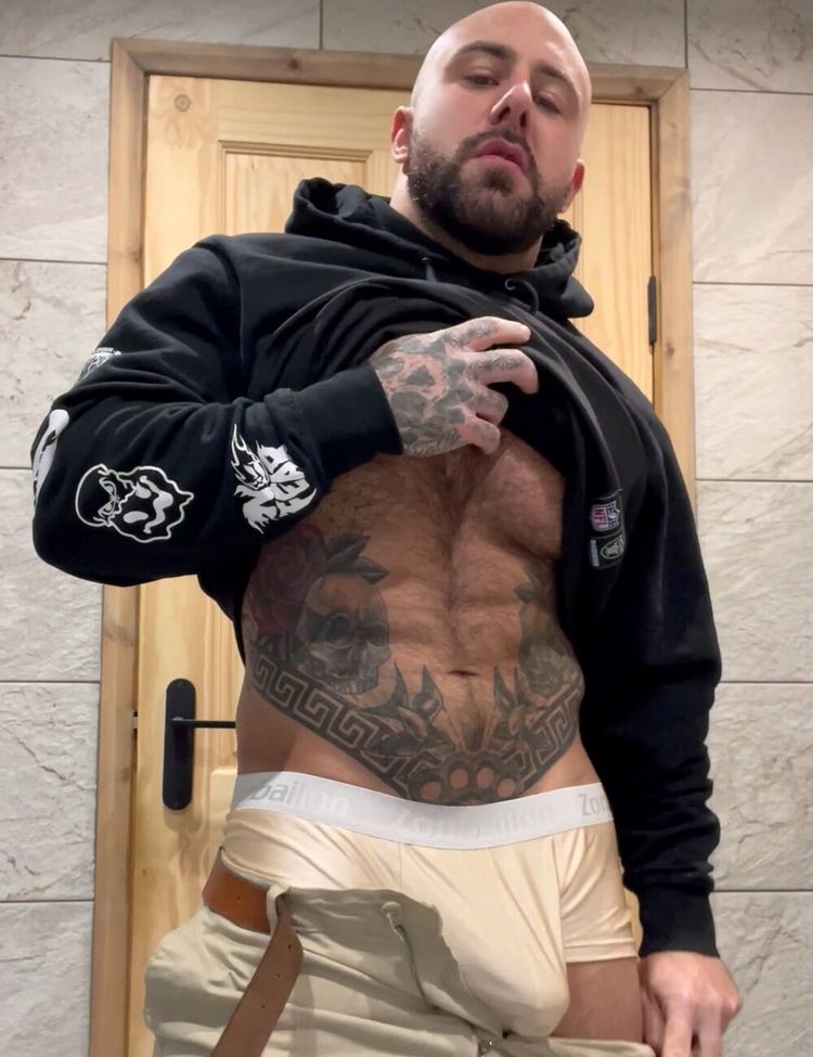 Best Bear OnlyFans Accounts thebritishbear1