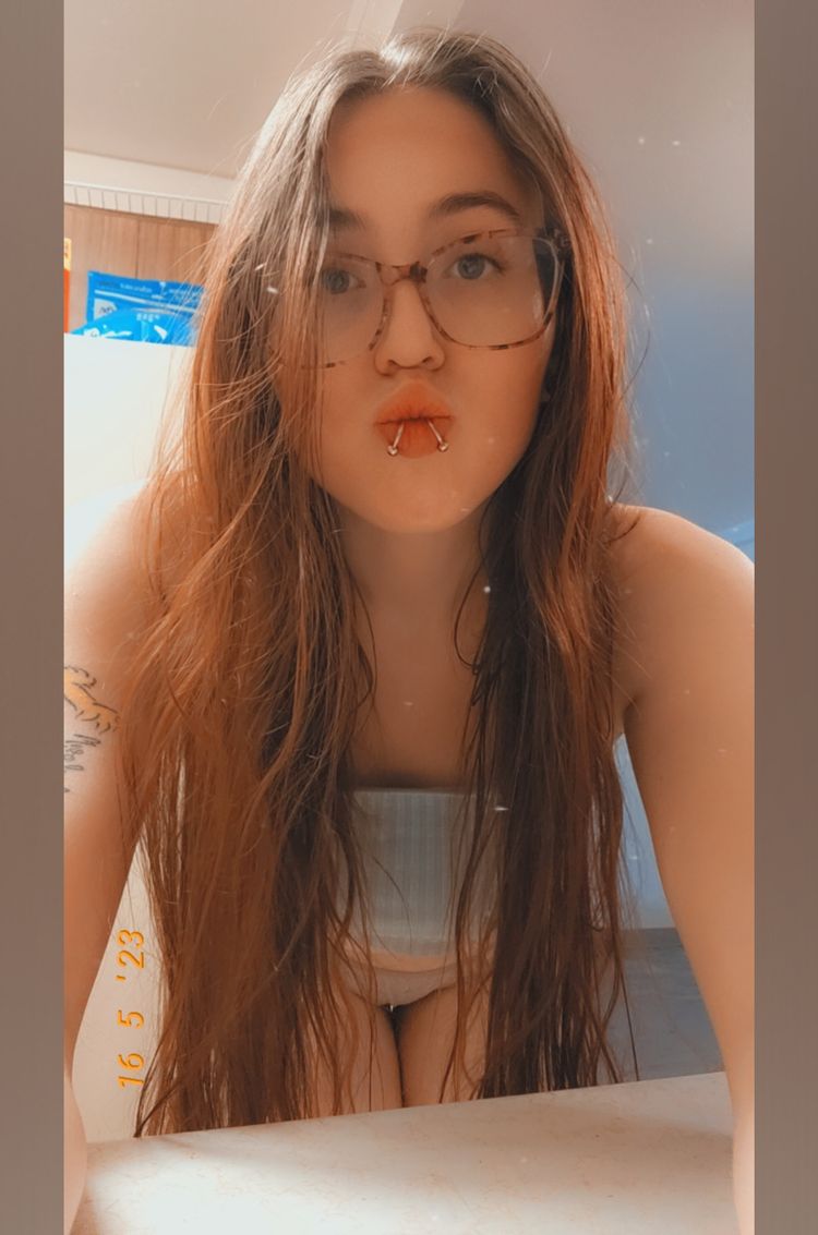 Best Ass to Mouth OnlyFans Accounts tinker-bell1331