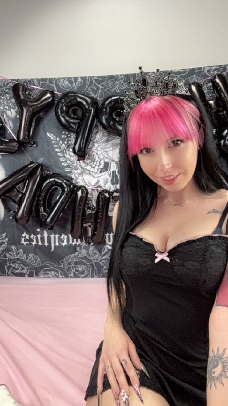 Best Kitten OnlyFans Accounts tittikitti