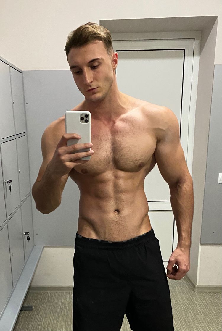 Best Alpha OnlyFans Accounts tom_hardd