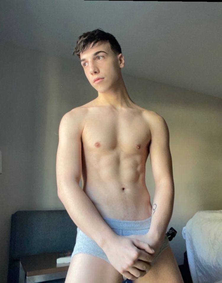 Best Twink OnlyFans Accounts troyejacobsxxx