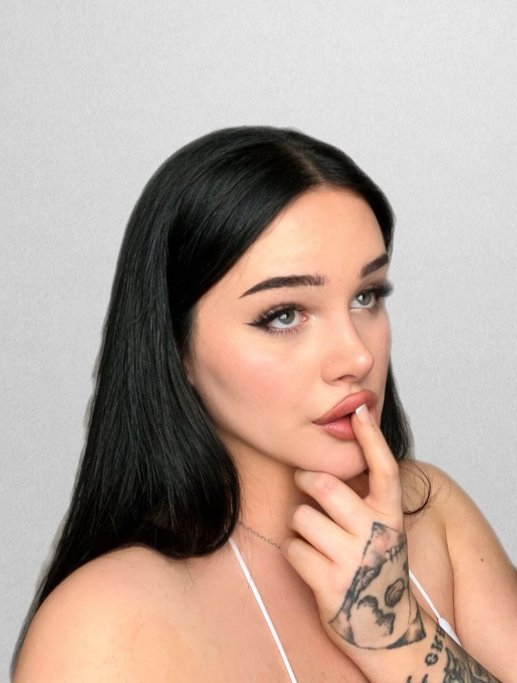 Best Irresistible OnlyFans Accounts tsaviva