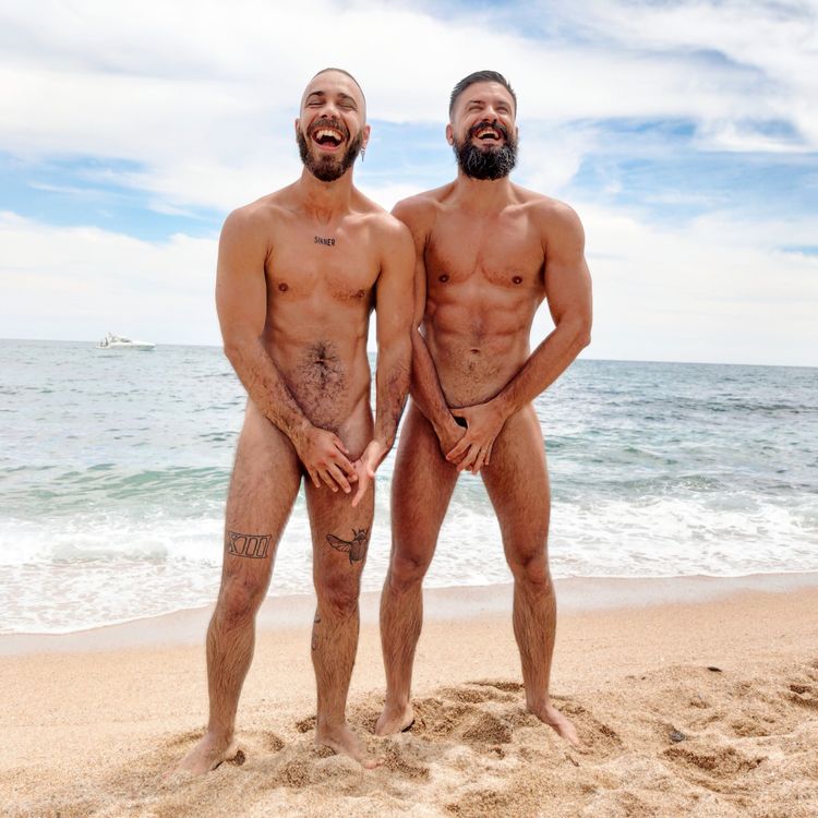 Best Romantic OnlyFans Accounts twoguysonecam