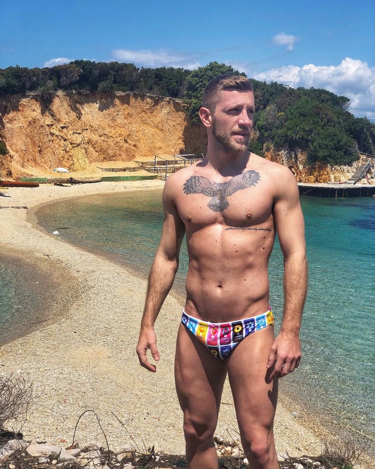 Best Nextdoor OnlyFans Accounts tylerromax
