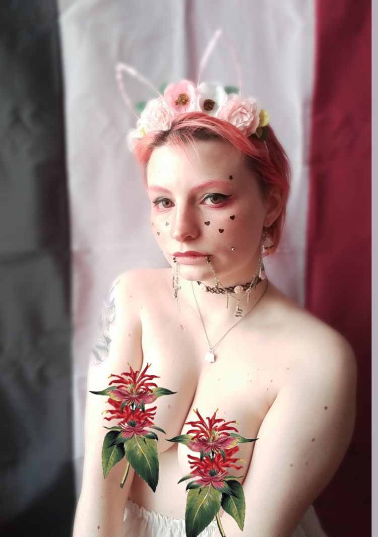 Best Gamergirl OnlyFans Accounts vale_pepper